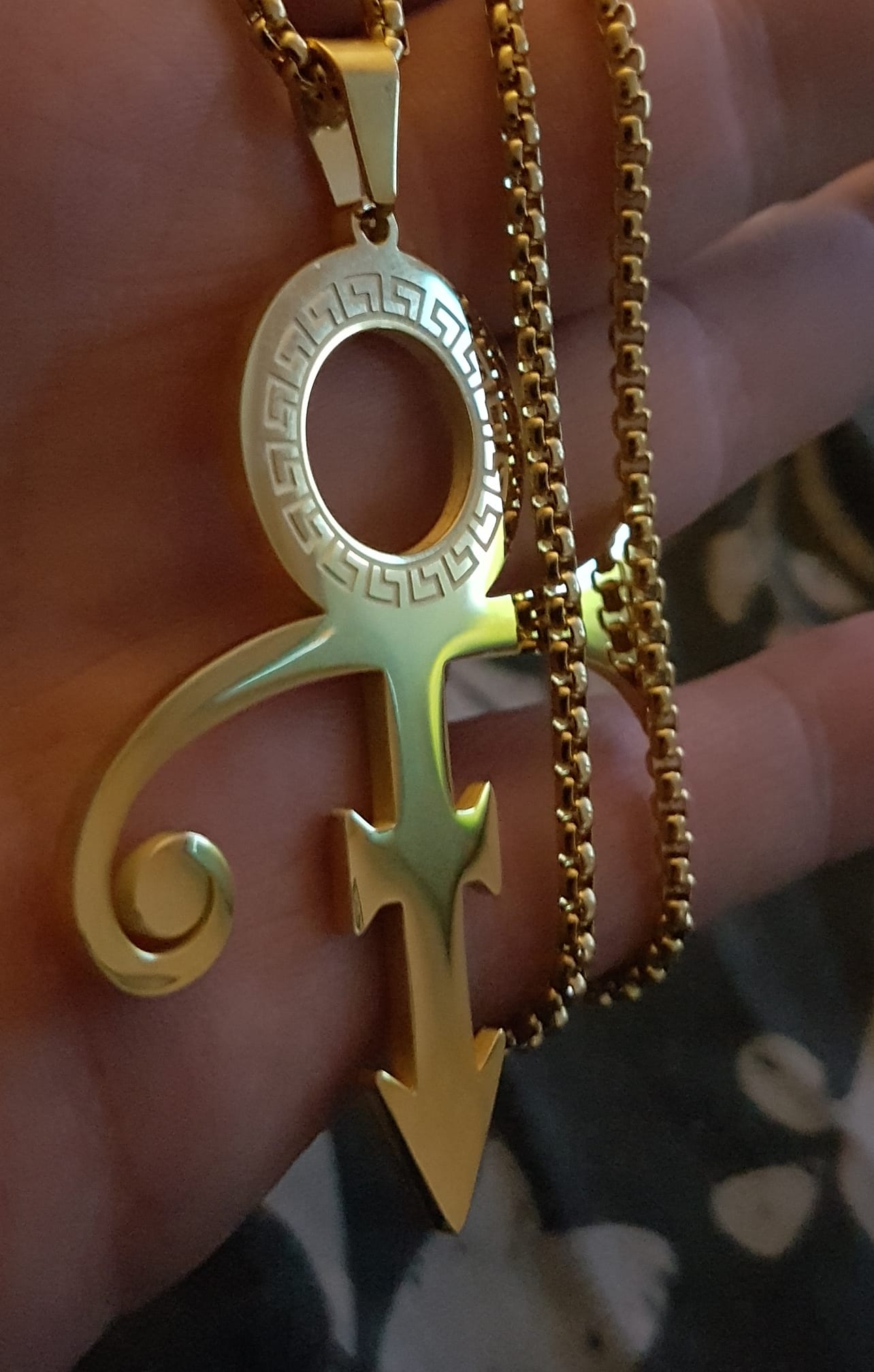 VERSACE EXPERIENCE NECKLACE (gold)
