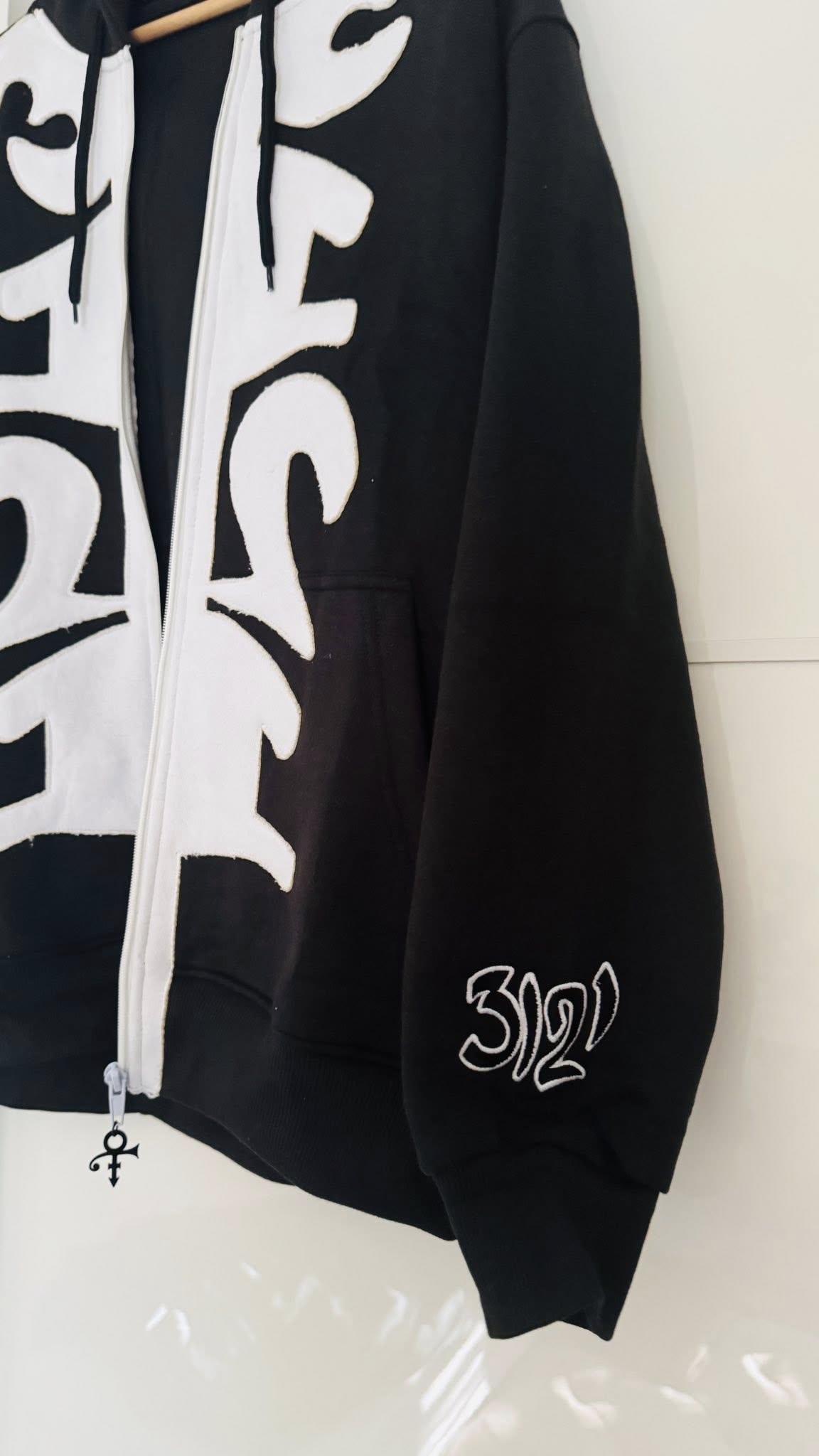 3121 Hoodie - Image 10